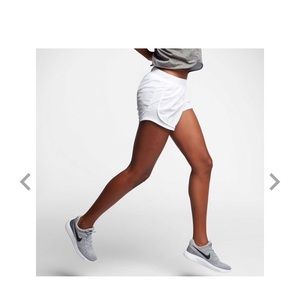 NWOT Nike Women's Dry Tempo Core Running Shorts